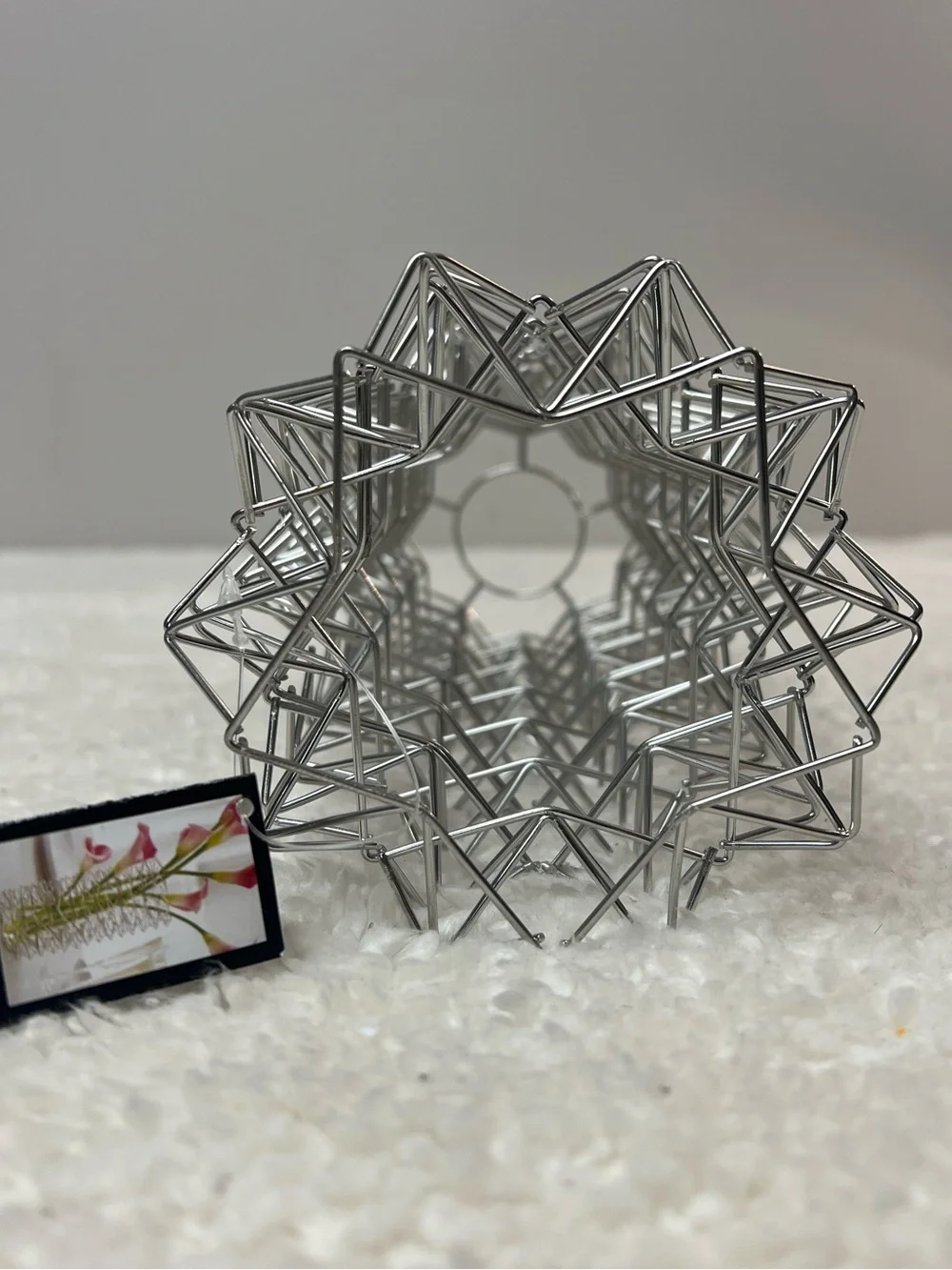Design Ideas Astral Silver Geometric Wire Sculpture Flower Vase